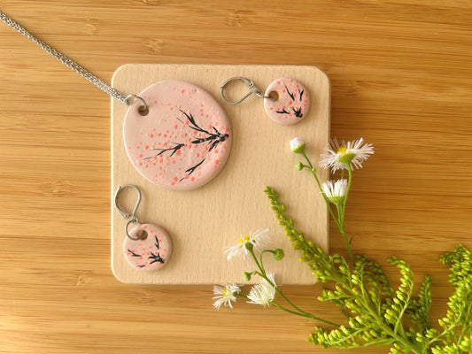 sada keramických šperků "Ráno pod sakurou"