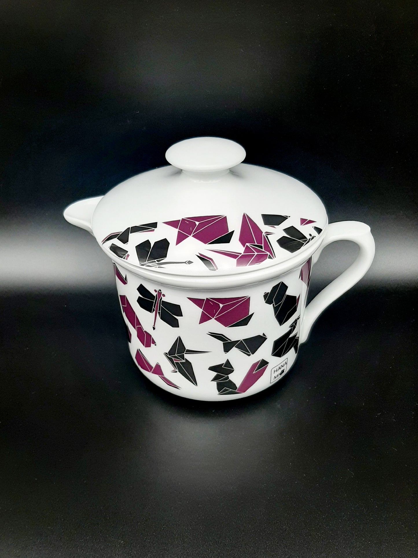 hrnek "Origami" velký s hubičkou a víkem 900 ml