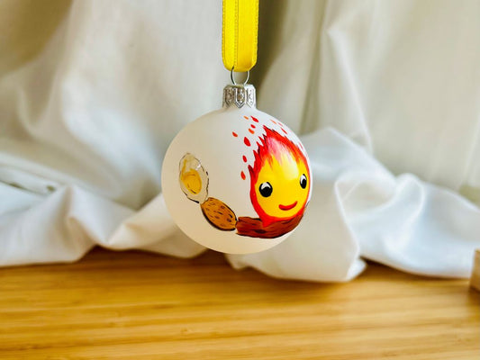 vánoční koulička "Kalcifer" bílá matná 6 cm