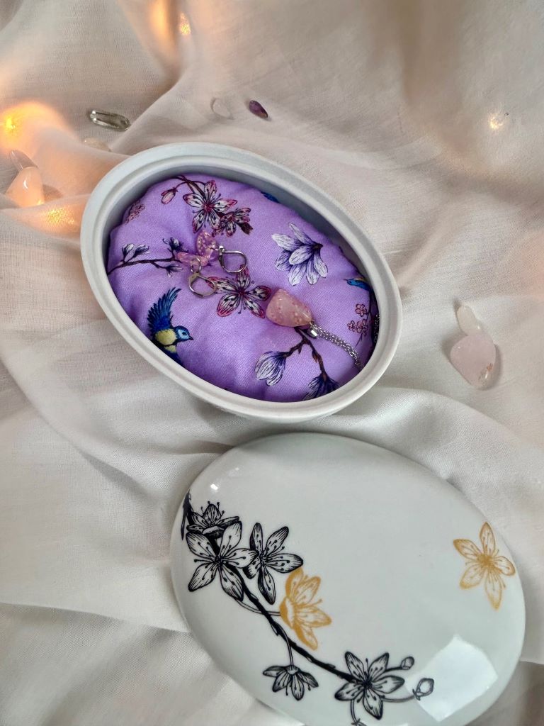 porcelánová šperkovnice "Jarní Japonsko" s polštářkem