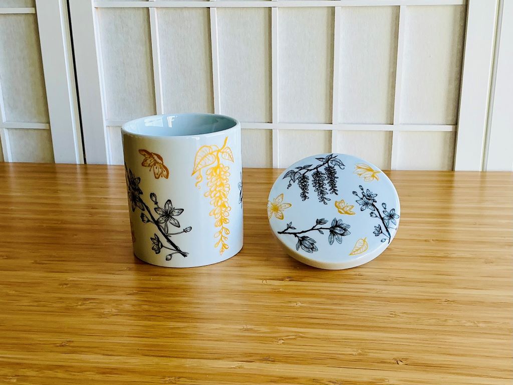 hrnek "Jarní Japonsko"se sítkem a pokličkou 300 ml