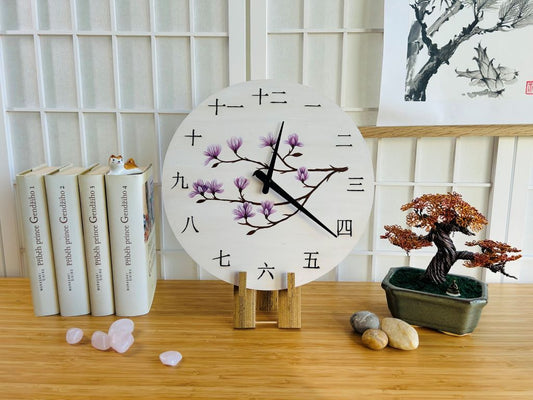 Luxusní dřevěné hodiny "Pavoučí lilie" 29 cm