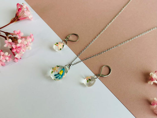 sada skleněných šperků "Ptáček na sakuře" náhrdelník a náušnice