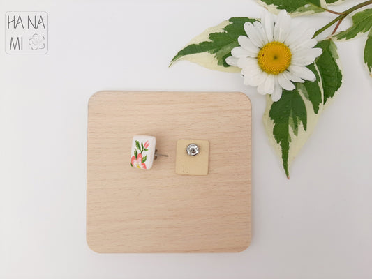 keramické náušnice "Květ sakury"