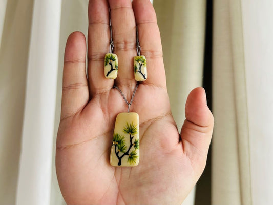 sada skleněných šperků "Dlouhověká borovice" náhrdelník a náušnice