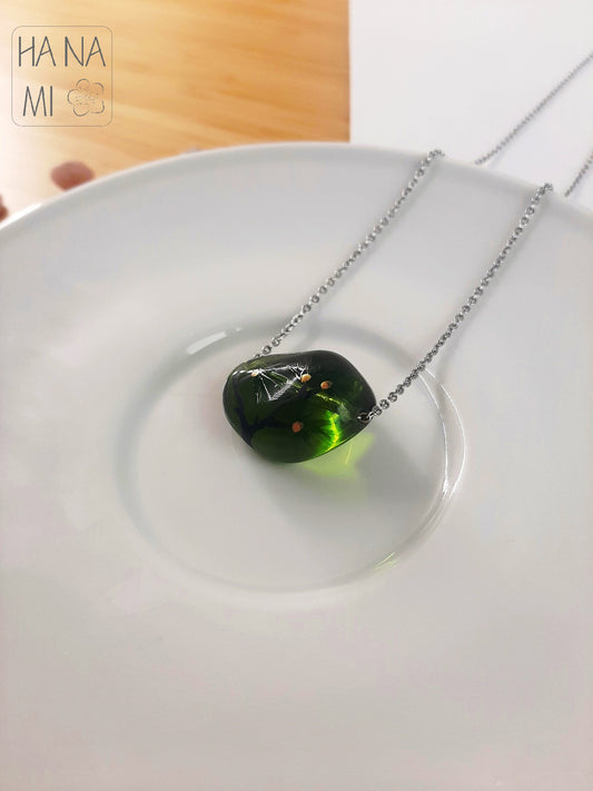 velký náhrdelník skleněný "Dlouhověká borovice"