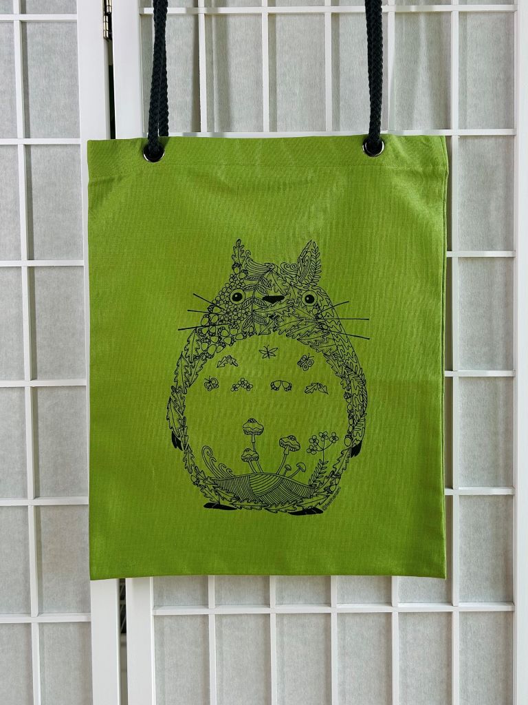 nákupní taška "Omalovánka Totoro" se šňůrovými uchy