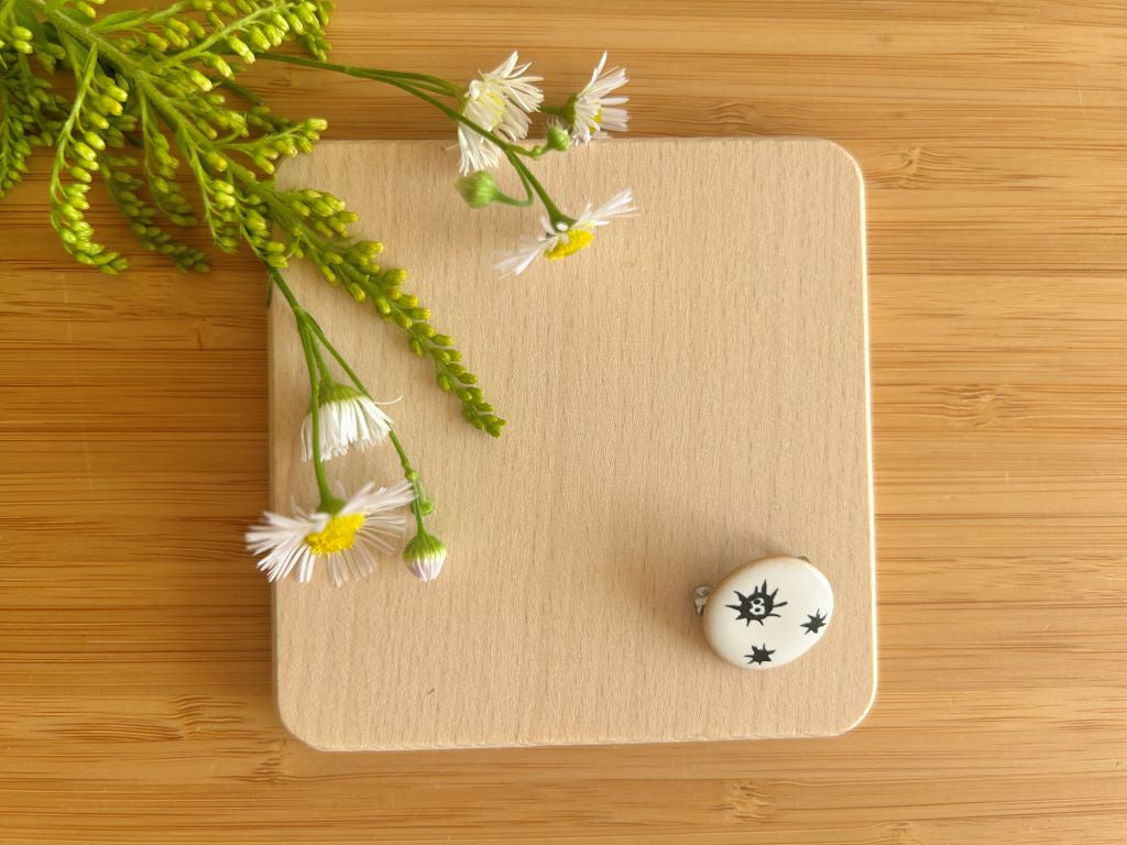 keramická mini brož "Totoro"