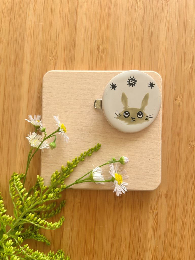 keramická spona/brož "Totoro"