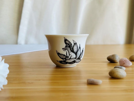 pohárek na saké a čaj "Kyuubi no Kitsune" B&W 50 ml