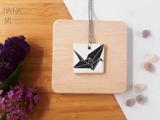 keramický náhrdelník "Origami jeřáb"