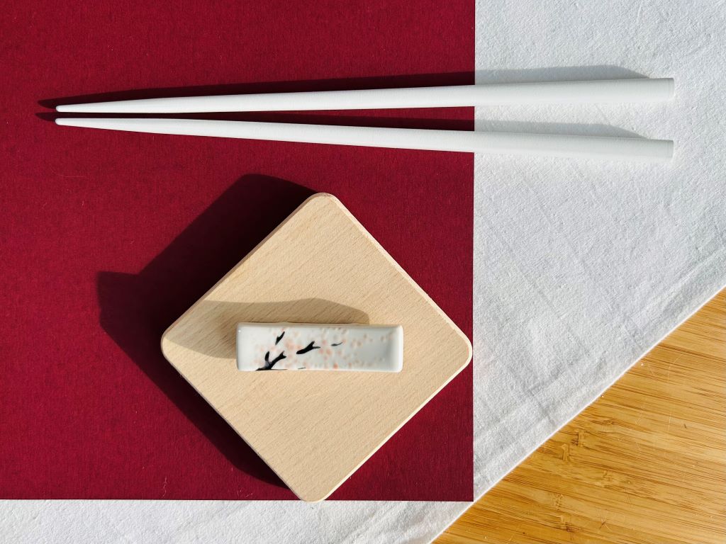 odkladač na hůlky "Ráno pod sakurou" 6x1,5 cm