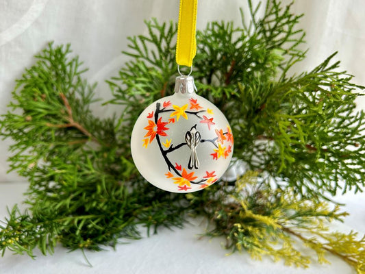 vánoční koulička "Podzimní večer" 6 cm