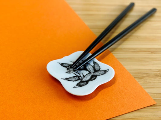 odkladač na hůlky čtvercový "Kyuubi no Kitsune" 5,5x5,5 cm