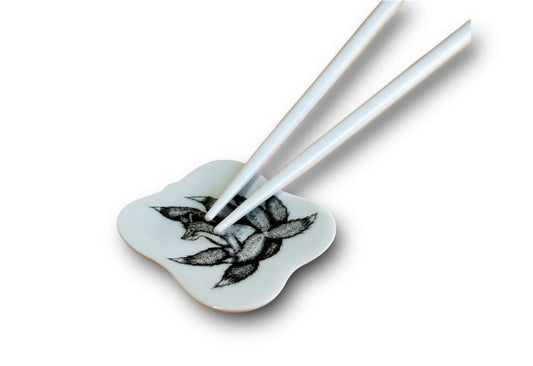 odkladač na hůlky čtvercový "Kyuubi no Kitsune" 5,5x5,5 cm