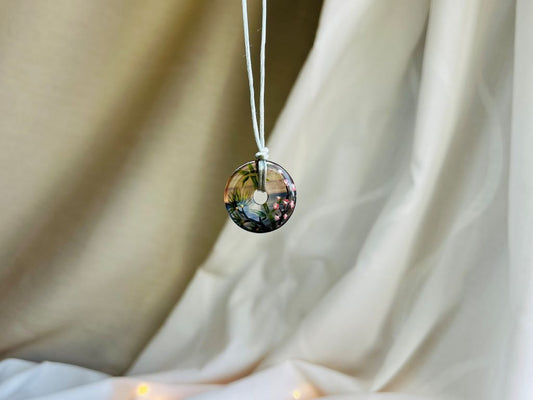 náhrdelník donut "Tři přátelé zimy" fluorit