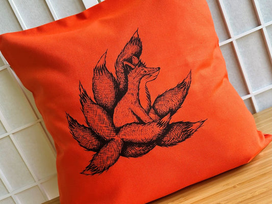 povlak na polštář "Kyuubi no Kitsune" oranžový 40x40 cm