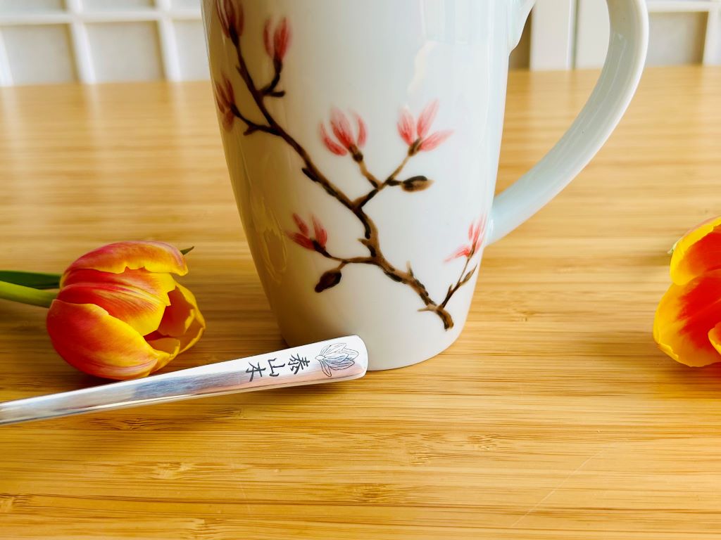 nerezová lžička "Magnolie"
