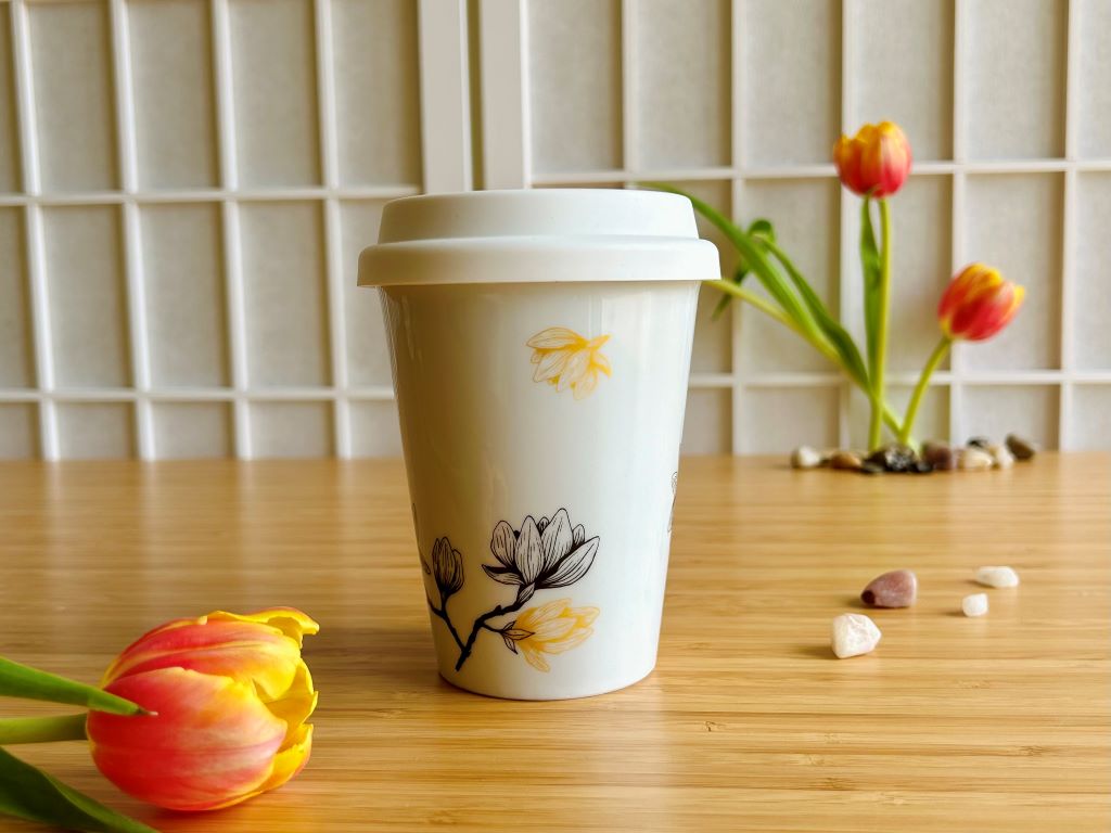 hrnek To Go "Magnolie" se zlatou 300 ml