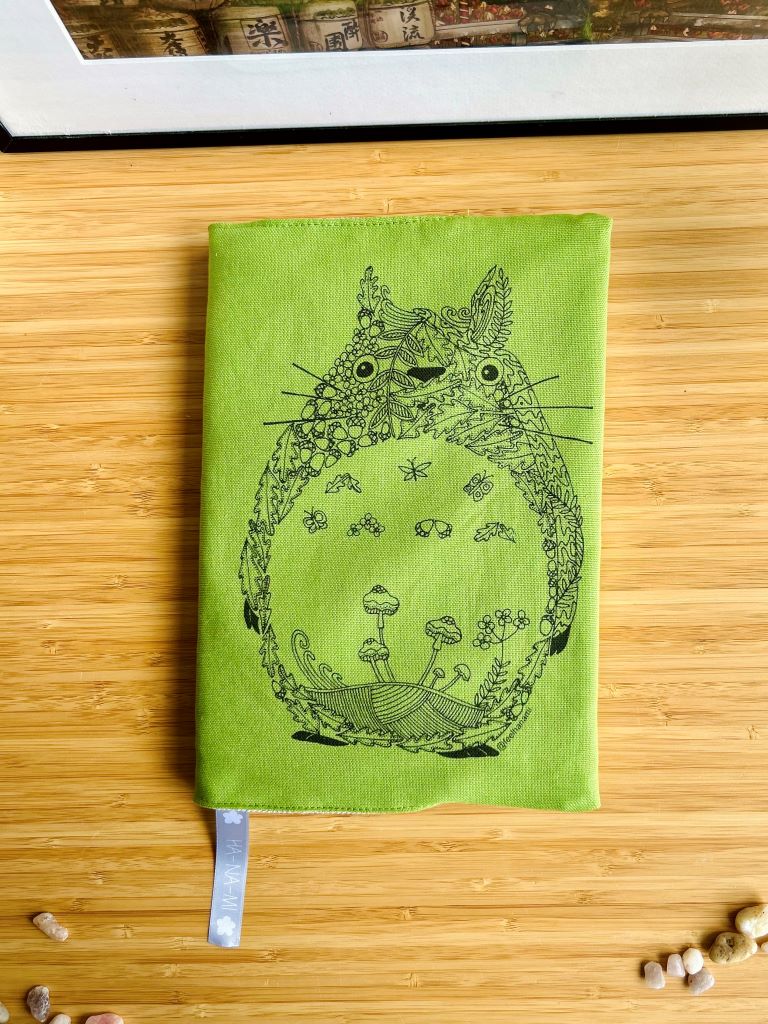 obal na knihu "Totoro" velký