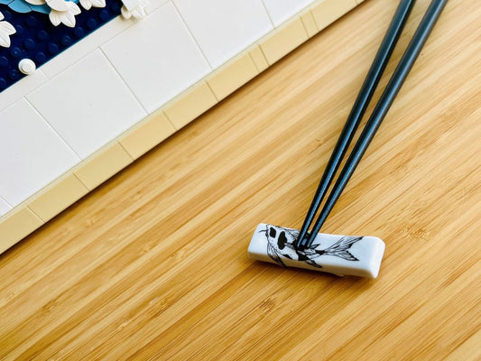 odkladač na hůlky "Jezerní drahokamy aneb koi kapříci" 6x1,5 cm