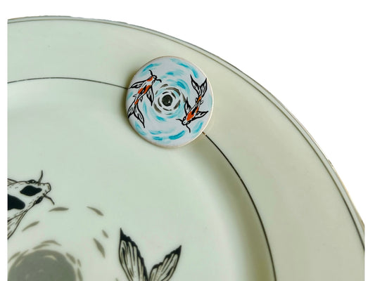 keramická brož  "Jezerní drahokamy aneb koi kapříci s měsícem"