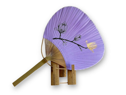 kulatý papírový vějíř "Magnolie" ručně malovaný