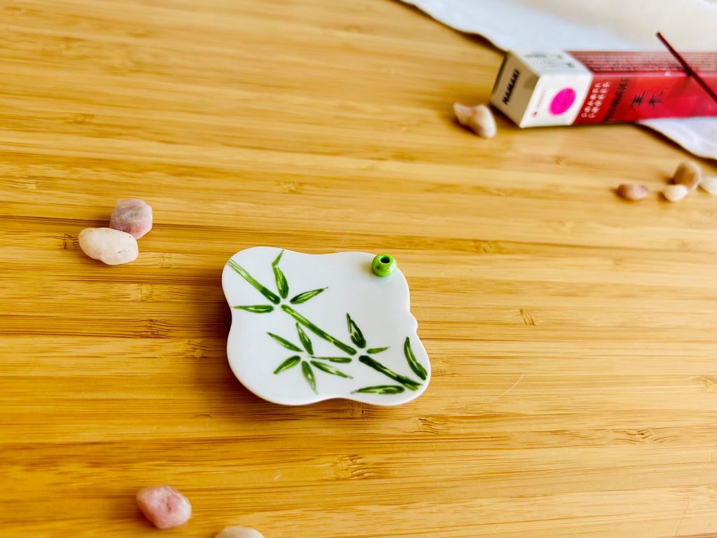 porcelánový stojánek na vonné tyčinky "Bambusový háj" 5,5x5,5 cm