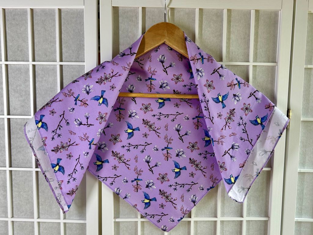 střední šátek "Jarní Japonsko" 67x67 cm