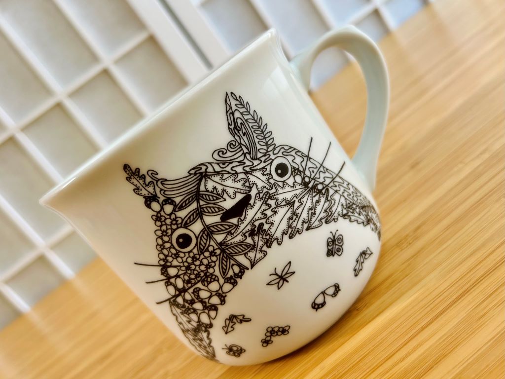 hrnek velký "Totoro omalovánka" 650 ml