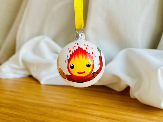 vánoční koulička "Kalcifer" bílá matná 6 cm