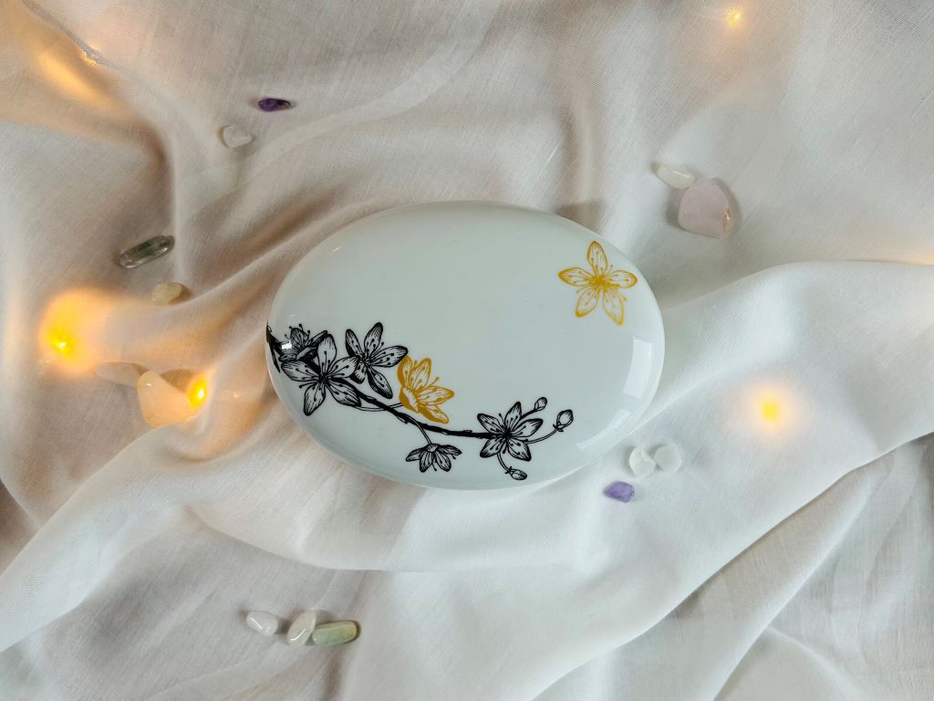 porcelánová šperkovnice "Jarní Japonsko" s polštářkem