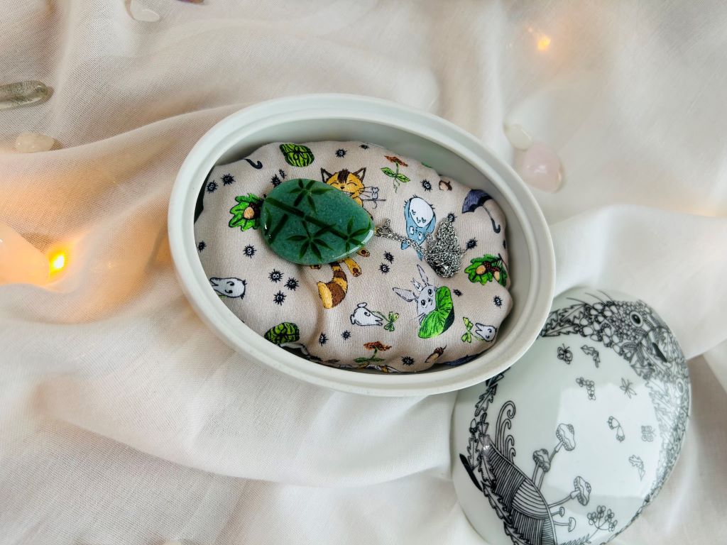 porcelánová šperkovnice "Totoro" s polštářkem