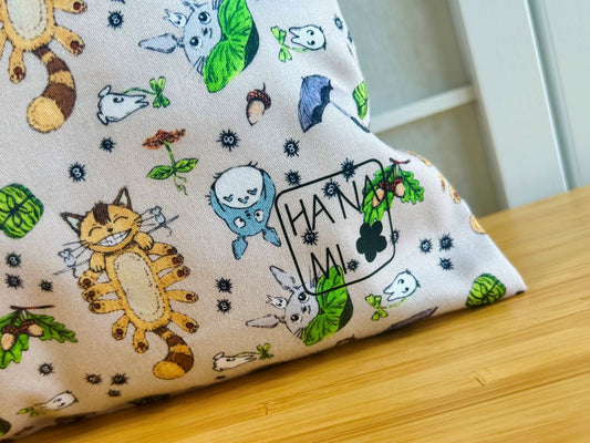 povlak na polštář "Totoro a další lesní duchové"