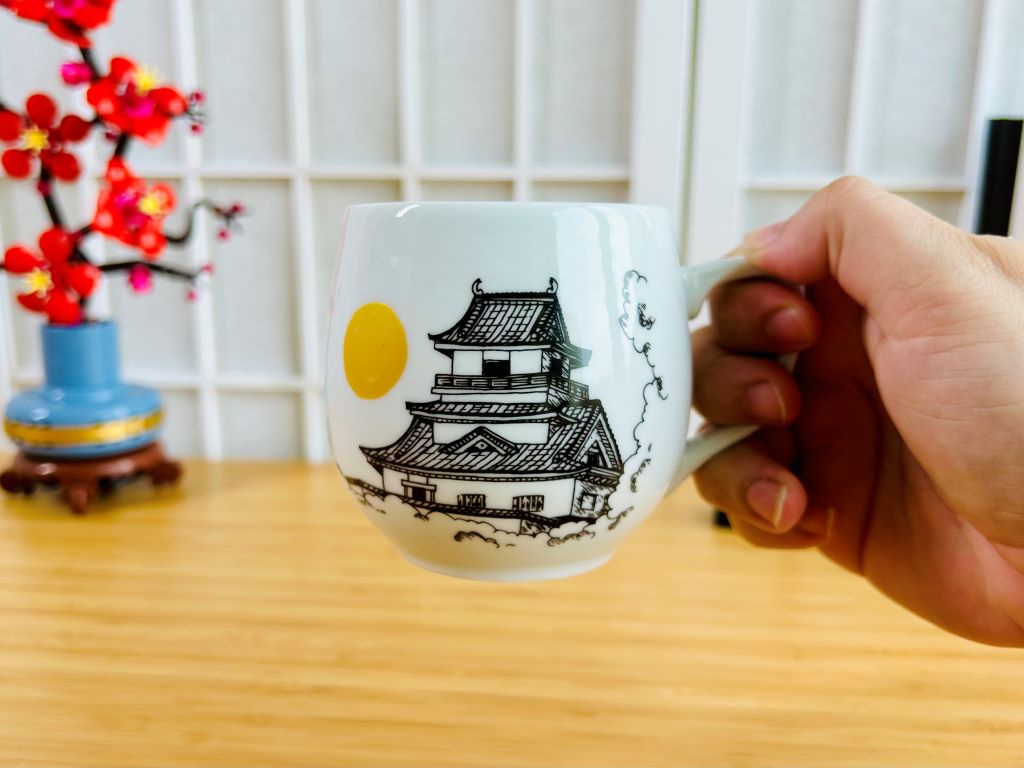 hrnek "Japonský hrad" 300 ml