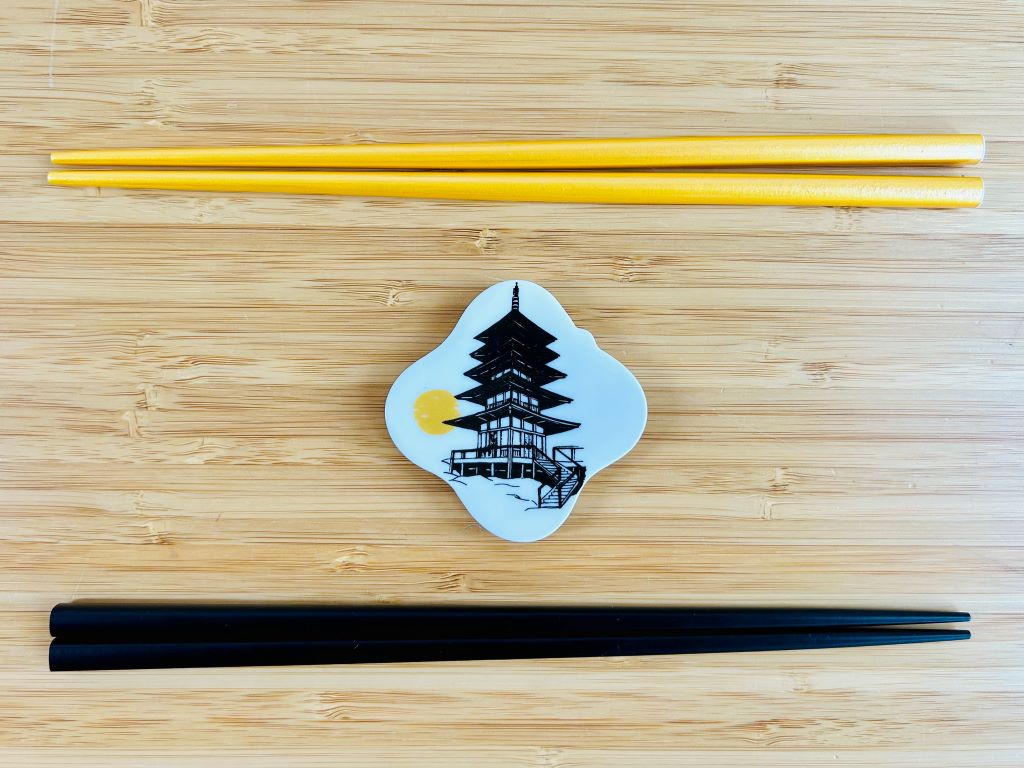 odkladač na hůlky čtvercový "Pagoda" 5,5x5,5 cm