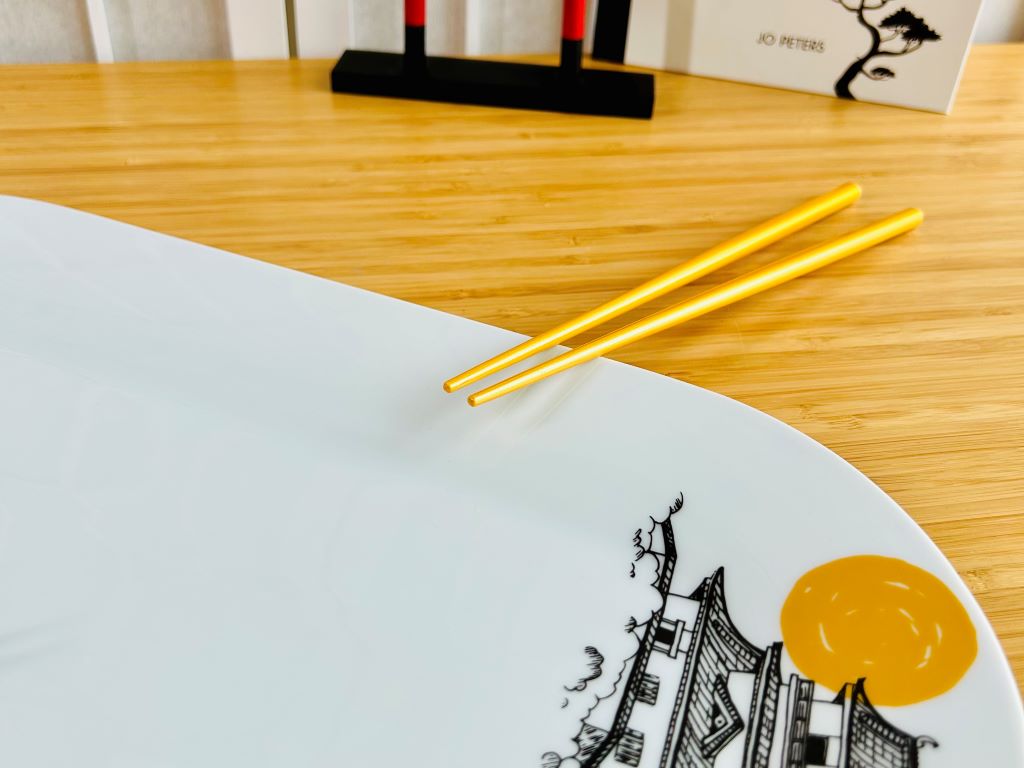 Porcelánový tác na sushi "Japonský hrad a pagoda" 40x20 cm