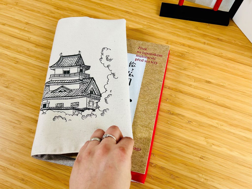 obal na knihu "Japonský hrad" velký