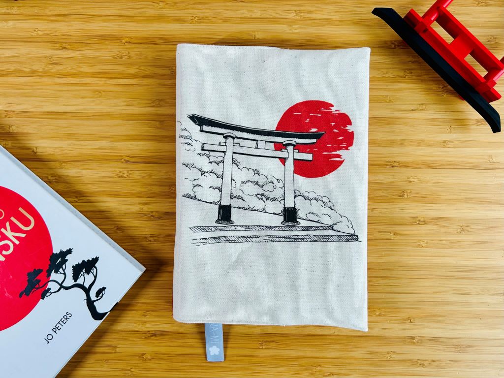 obal na knihu "Brána torii" malý
