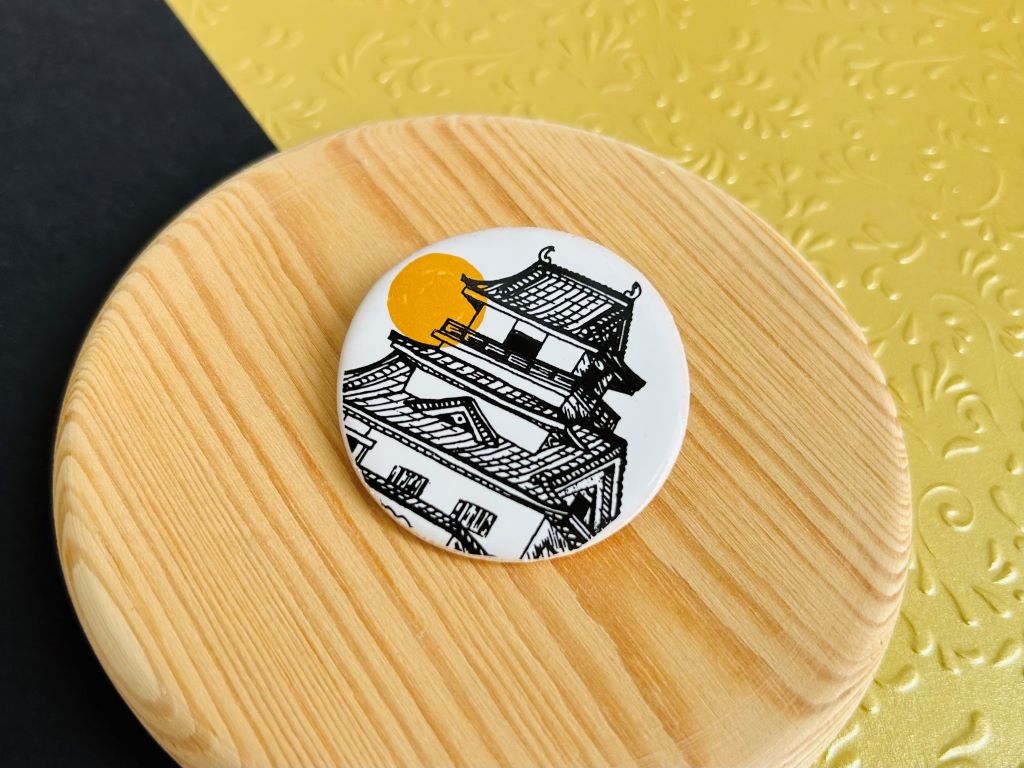 keramická brož  "Architektura dávného Japonska"