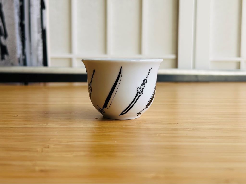 pohárek na saké a čaj "Anime meče" 50 ml