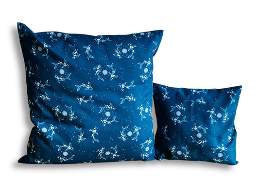 povlak na polštář "Jezerní drahokamy aneb koi kapříci s měsícem"