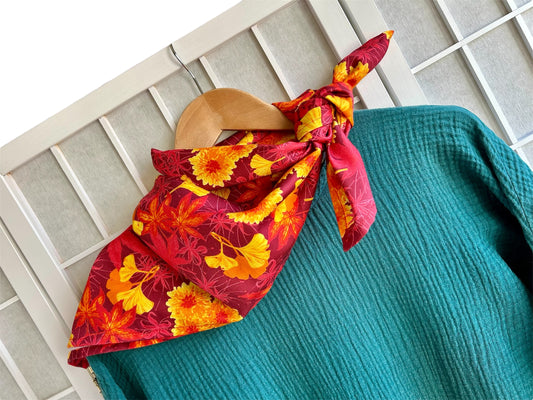 střední šátek "Park v barvách podzimu" 67x67 cm