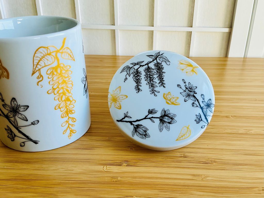 hrnek "Jarní Japonsko"se sítkem a pokličkou 300 ml