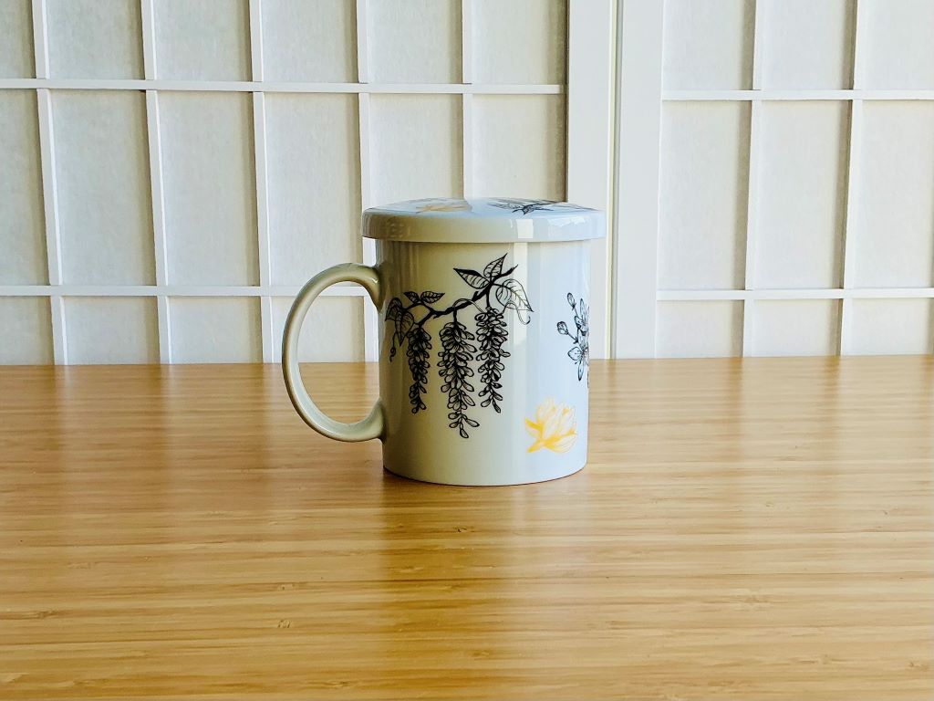 hrnek "Jarní Japonsko"se sítkem a pokličkou 300 ml