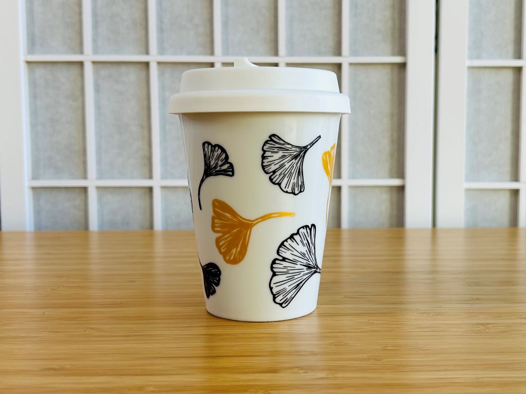 hrnek To Go "Ginkgo listy" se zlatou 300 ml