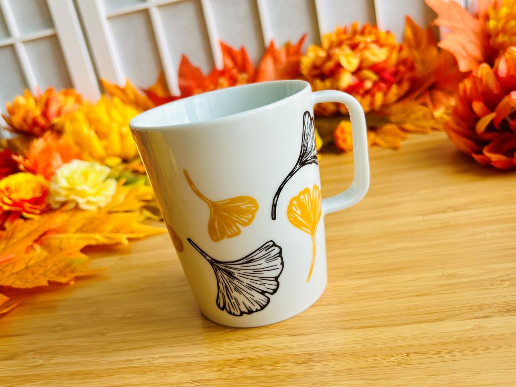 hrnek "Ginkgo listy" se zlatou 250 ml