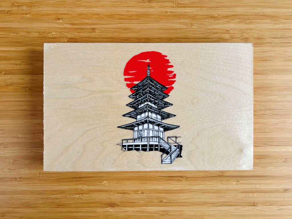 dřevěná krabička "Pagoda" na jídelní hůlky a odkladače