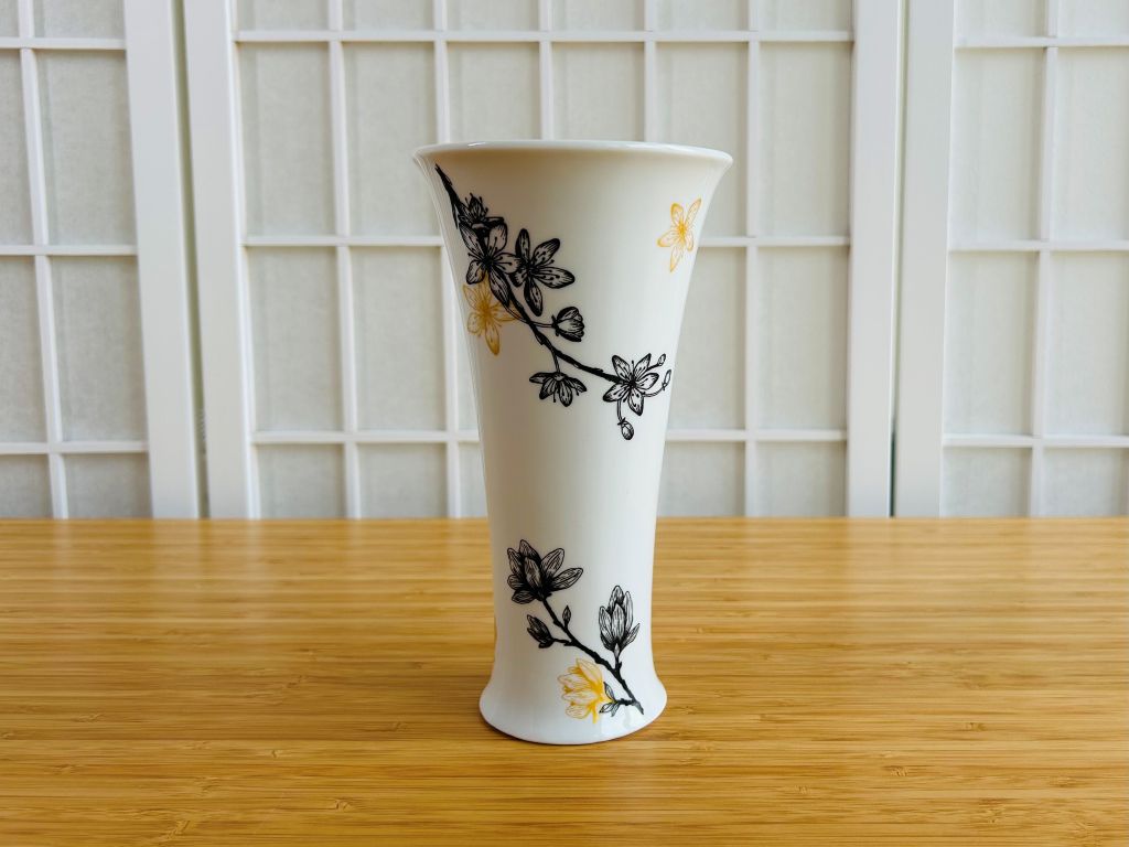 Porcelánová váza "Jarní Japonsko"