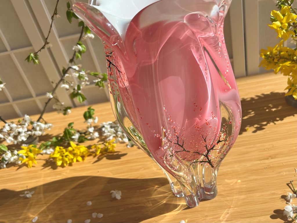 Velká skleněná váza "Ráno pod sakurou" výška 29,5 cm